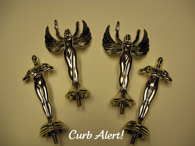 Oscar Party DIY Wine Bottle Stoppers via Curb Alert! blog http://tamicurbalert.blogspot.com