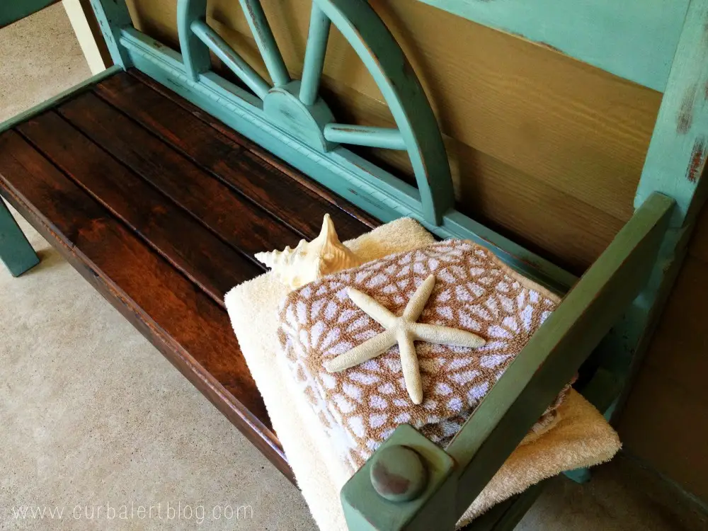Nautical Beachy Headboard Bench Makeover with Annie Sloan Chalk Paint and Minwax Stain via Curb Alert! http://www.curbalertblog.com
