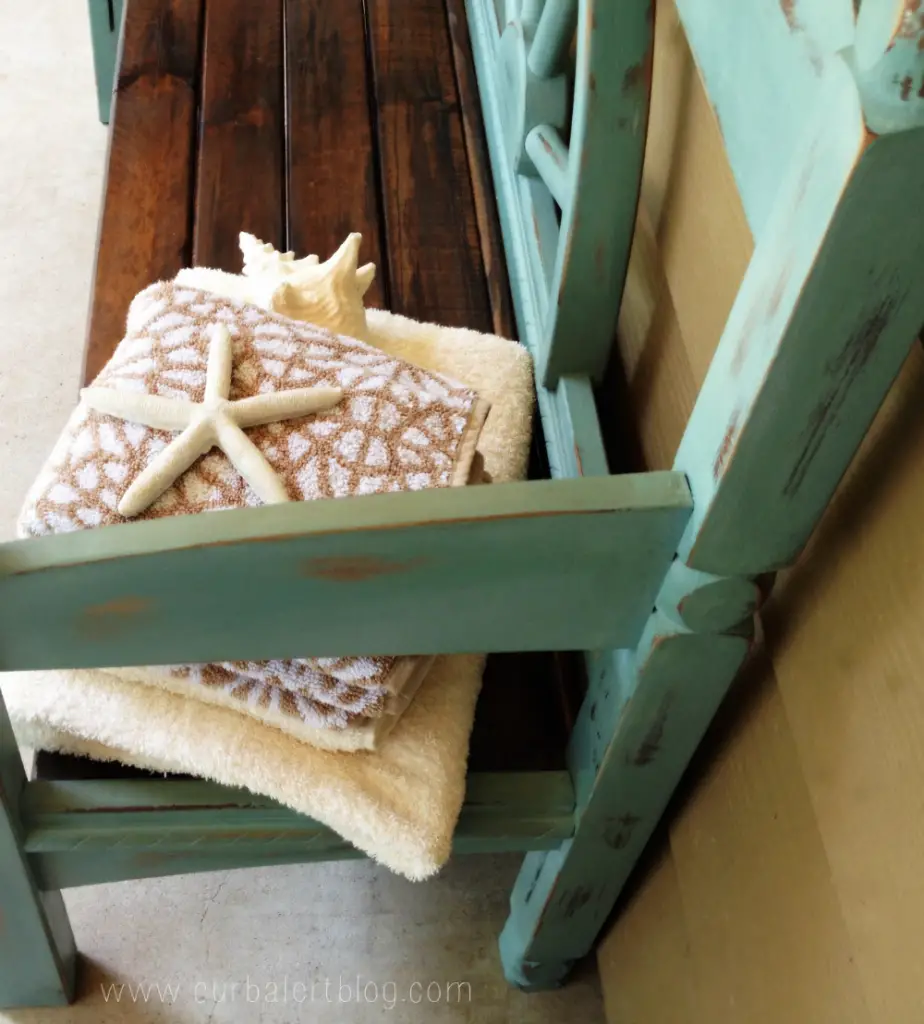 Nautical Beachy Headboard Bench Makeover with Annie Sloan Chalk Paint and Minwax Stain via Curb Alert! http://www.curbalertblog.com