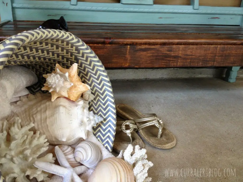 Nautical Beachy Headboard Bench Makeover with Annie Sloan Chalk Paint and Minwax Stain via Curb Alert! http://www.curbalertblog.com